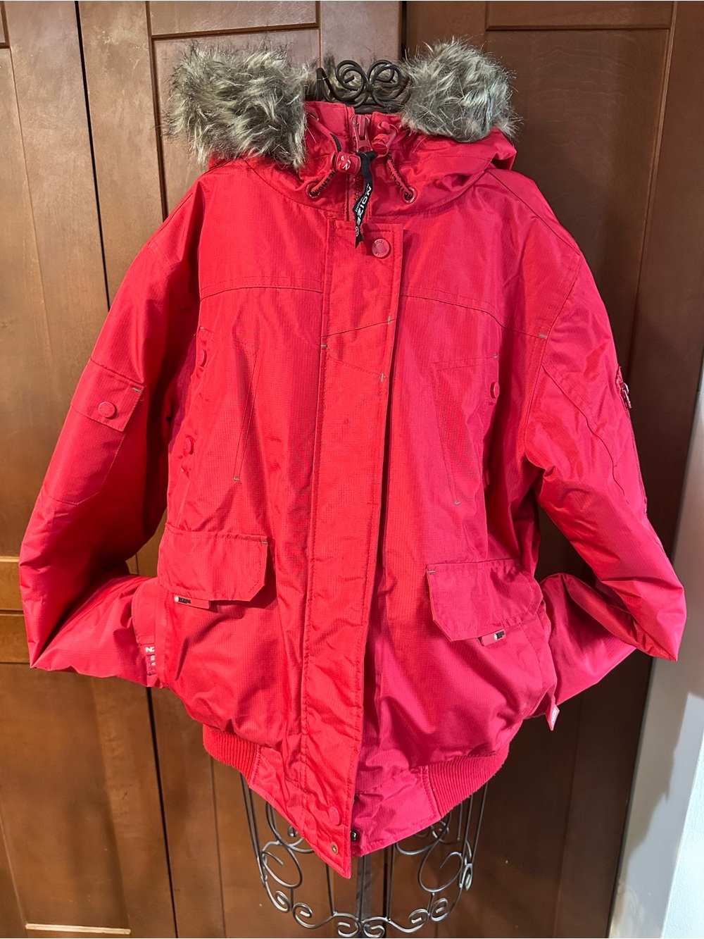 Noize multi pocket ski jacket warm removable faux fur